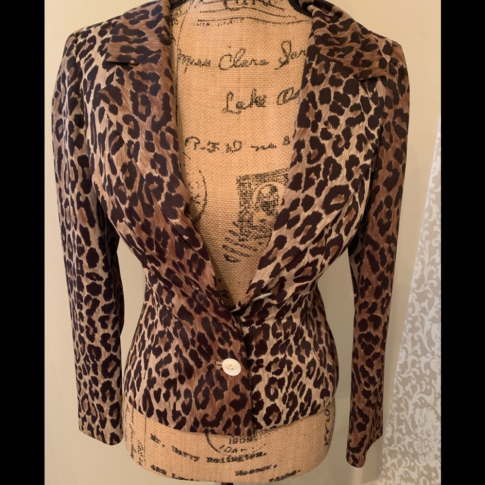 Dolce & Gabbana leopard blazer; size 40